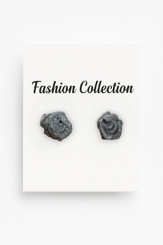 Silver Rose Stud Earrings – Elegant Floral Jewellery for Girls & Women in Pakistan